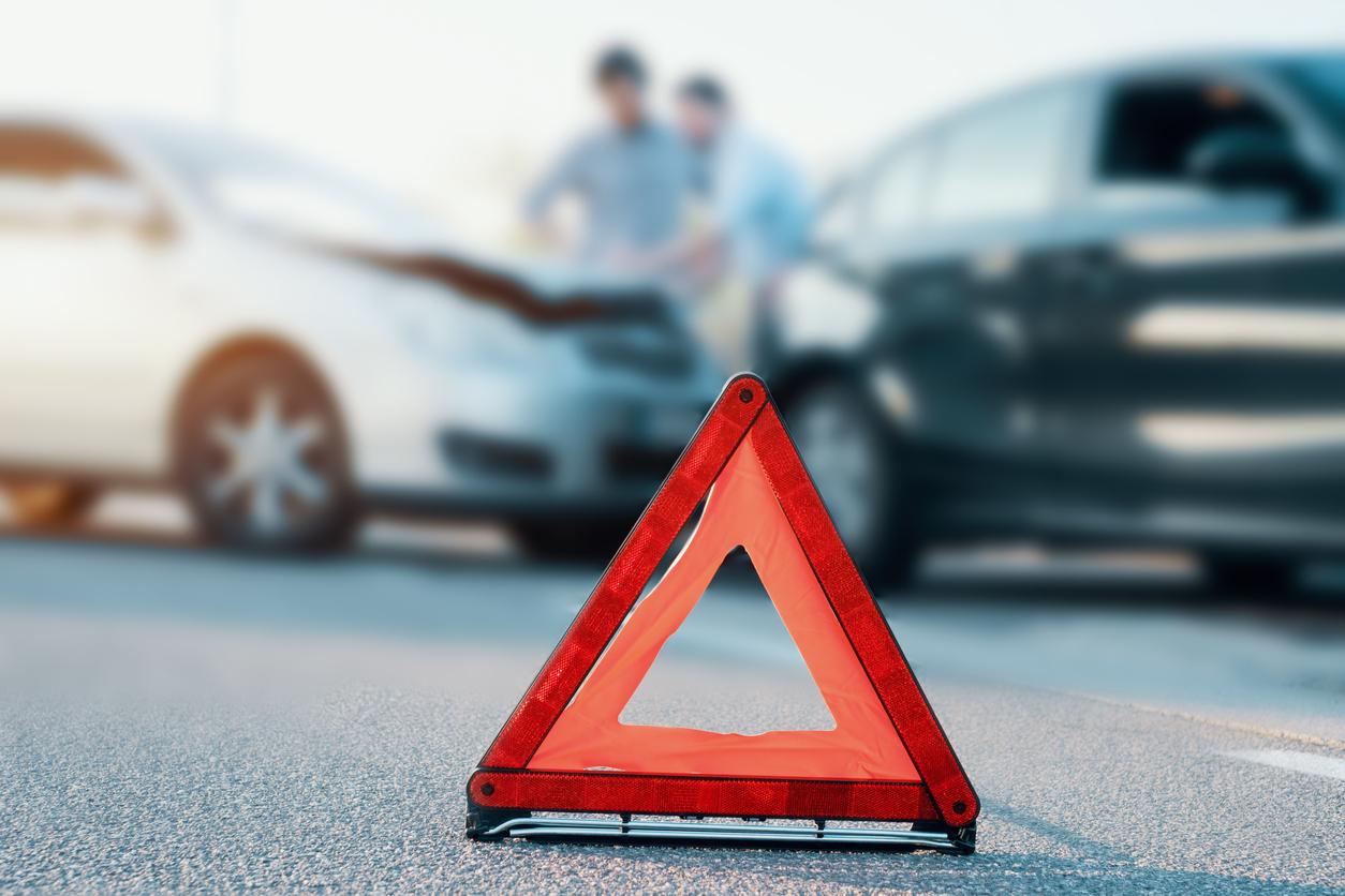 Auto fuori strada sulla Statale 654 a Ponte dell’Olio